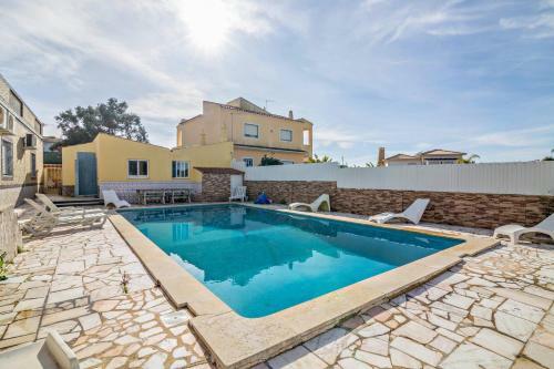 Apartamento T2 Anast�cio Com Vista Piscina
