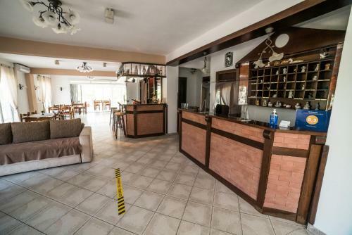 Hotel Fourkos