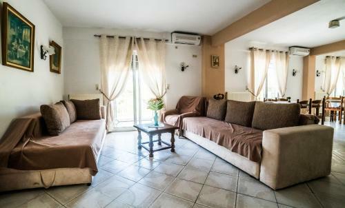 Hotel Fourkos