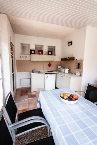 Anthos Apartments