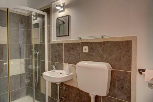 Peniche Surf Lodge Private Apartment 1