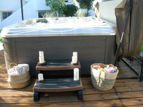 Charming Countryside 2-bed Apartment Pool Hotub