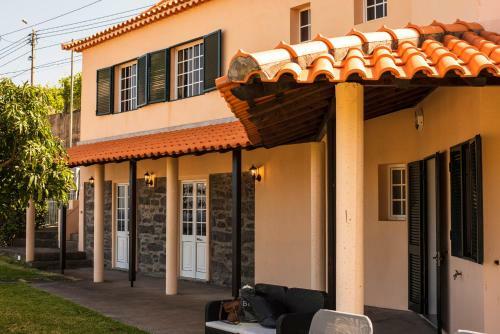 Freitas & Silva Home - Sea View + Garden + Wifi + Bbq