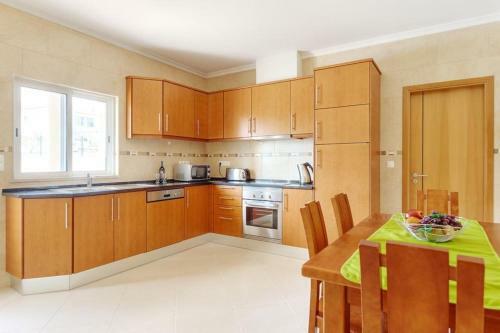 Sesmarias Villa Sleeps 6 Pool Air Con Wifi