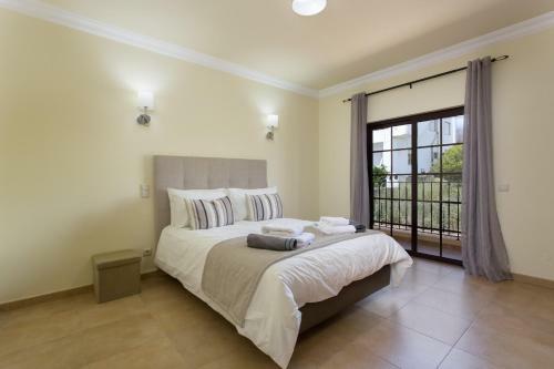 Charming Townhouse In Silves, Algarve
