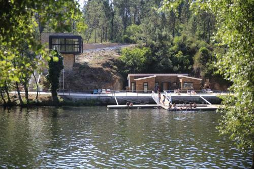 Luna Hotel De T�bua