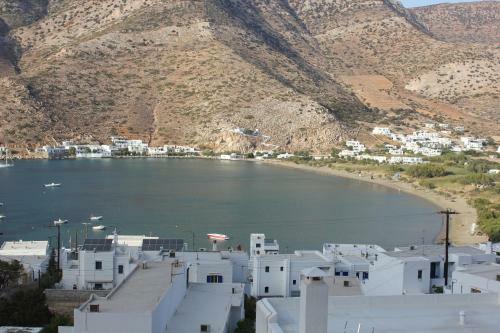Hostal Morpheas Pension Rooms & Apartments