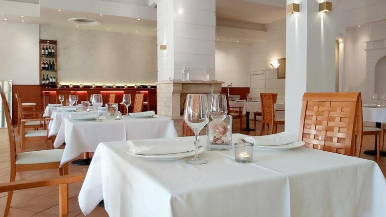 Akrogiali Boutique Hotel
