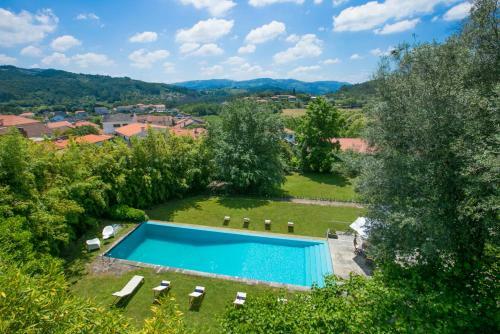 Travassos Villa Sleeps 10 Wifi