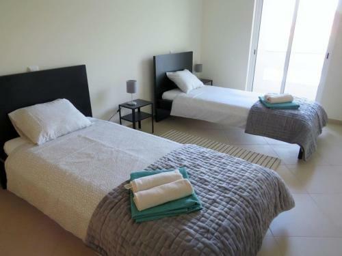 2 Bed Apartment With Com Pool