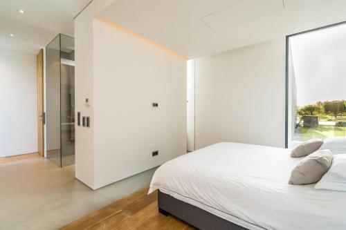 Villa Colinas Do Golfe Lux By Sapvillas