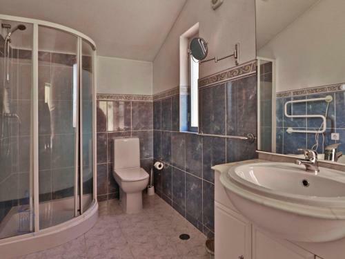 Vale Do Lobo Villa Sleeps 8 With Pool Air Con And Wifi