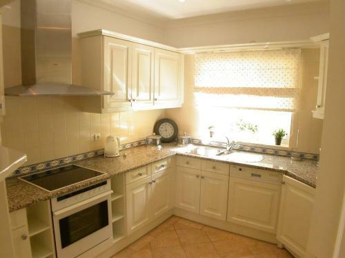 Vale Do Lobo Apartment Sleeps 6