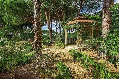 Quinta Do Lago Villa Sleeps 10 Pool Air Con T479886