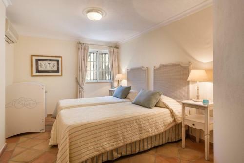 Quinta Do Lago Villa Sleeps 11 Pool Air Con T607975
