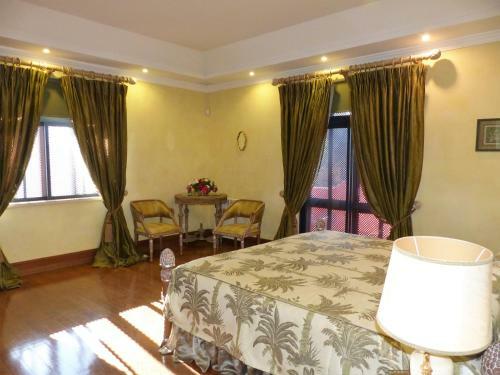 Villa In Quinta Do Lago Sleeps 10