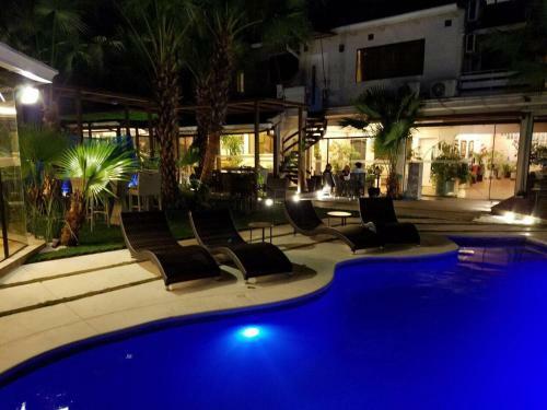 Hotel Los Alpes Villa Morra