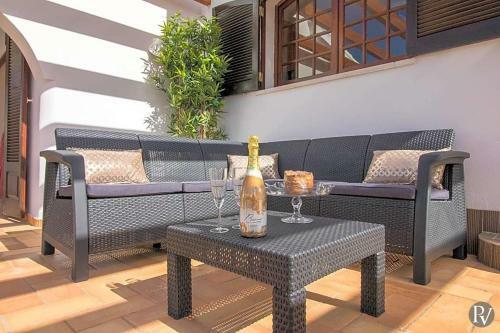 Villa In Gale Sleeps 8 With Pool Air Con And Wifi