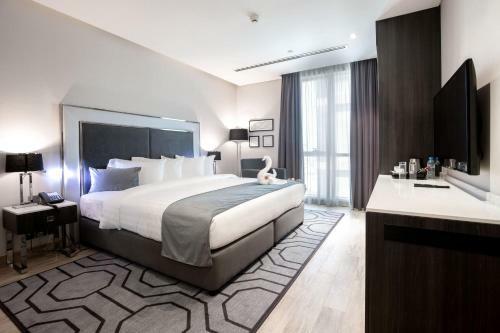 New Blue Rose Hotel
