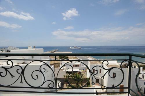 Hotel Tinos Resort