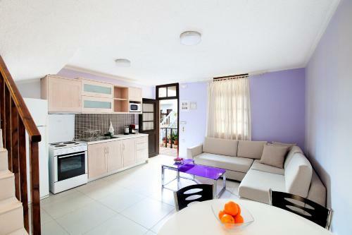Aparthotel Giorgi's Blue Apartments
