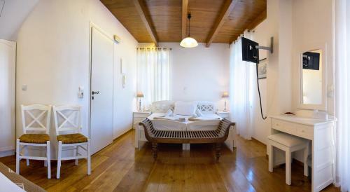 Hostal Ontas Traditional Hotel