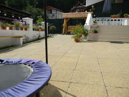 Hostal Pensiunea Eden