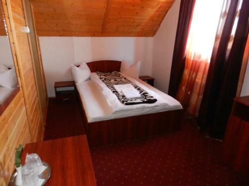 Hotel Wolves Inn , Hanul Lupilor