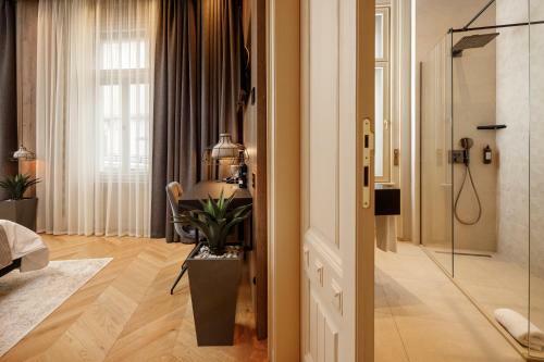 Hotel Schuster Boarding House