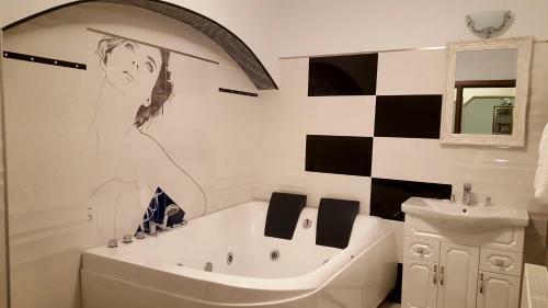 Hostal Zira Residence