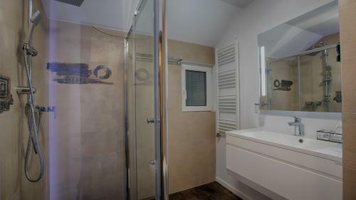 Hostal Mer Guest House B&B