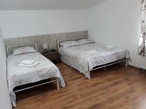 Hostal Dnt House & Spa