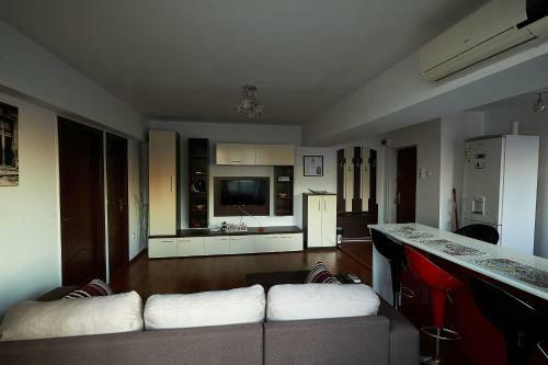Zenia Piata Ovidiu Apartament