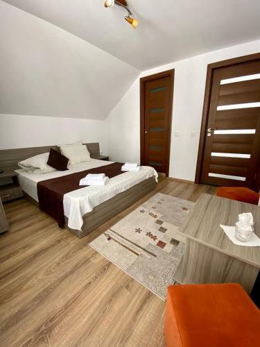 Hostal Regina Mun?ilor