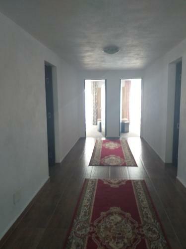 Hostal Pensiunea Rares
