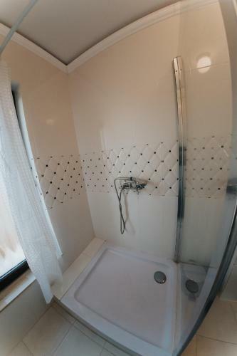 Hostal Carla Residence