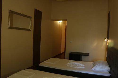 Hotel Caras