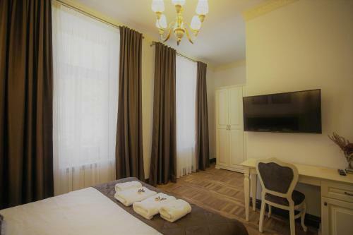 Hotel La Curtea Domneasca