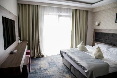 Hotel Yarus Plus