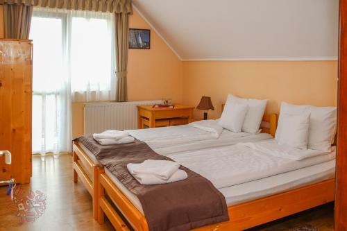 Hostal S�vid�k Guesthouse