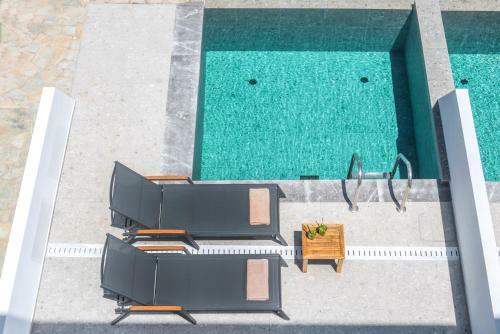 Lavris Hotels