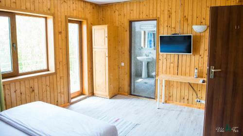 Hostal Vila Far