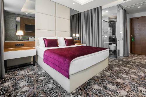 Sky Hotel