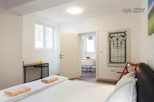 Apartamento City Holliday Lux