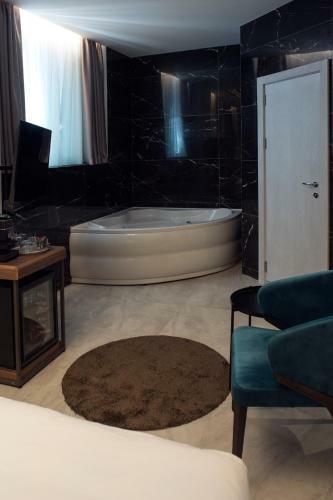 The Location Hotel