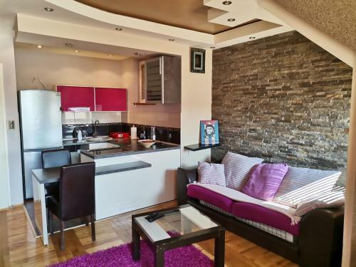 Impeccable 2-bed Apartment In Novi Sad