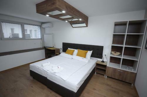 Bed & Breakfast Palace Megdan