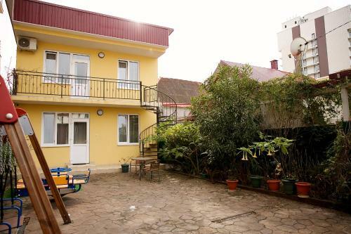 Hotel Lazur Kurortniy