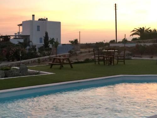 Villa Naxian Resort 1