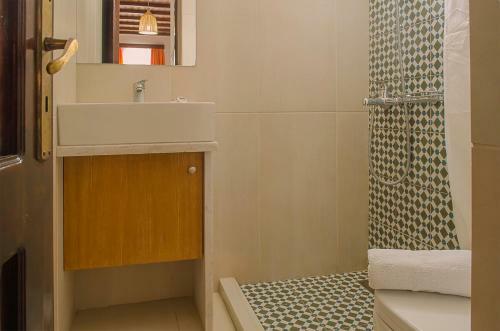 Hostal Kalypso Studios & Rooms